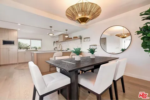 $1,595,000 | 4748 La Villa Marina, Unit D, Marina del Rey, CA 90292