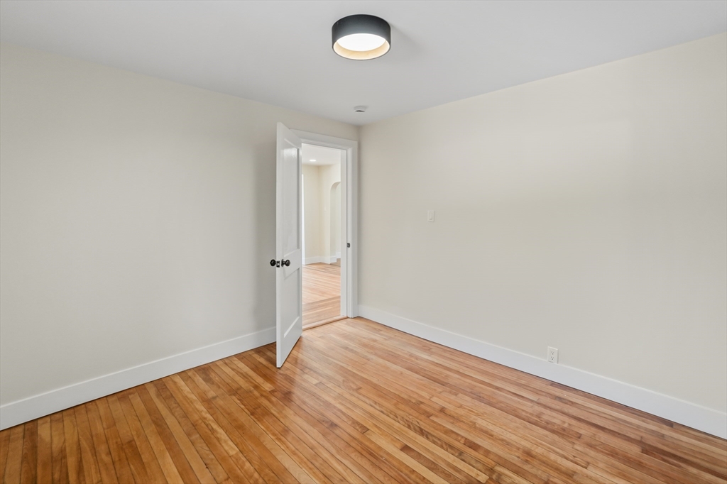 25 Johnson Street Worcester, MA 01604 - Photo 29 of 30