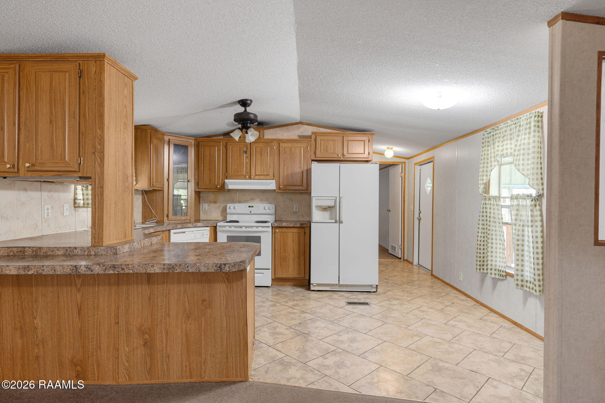 160 Gayle Drive Church Point, LA 70525 - Photo 4 of 30 5-web-or-mls-160 Gayle Dr-5