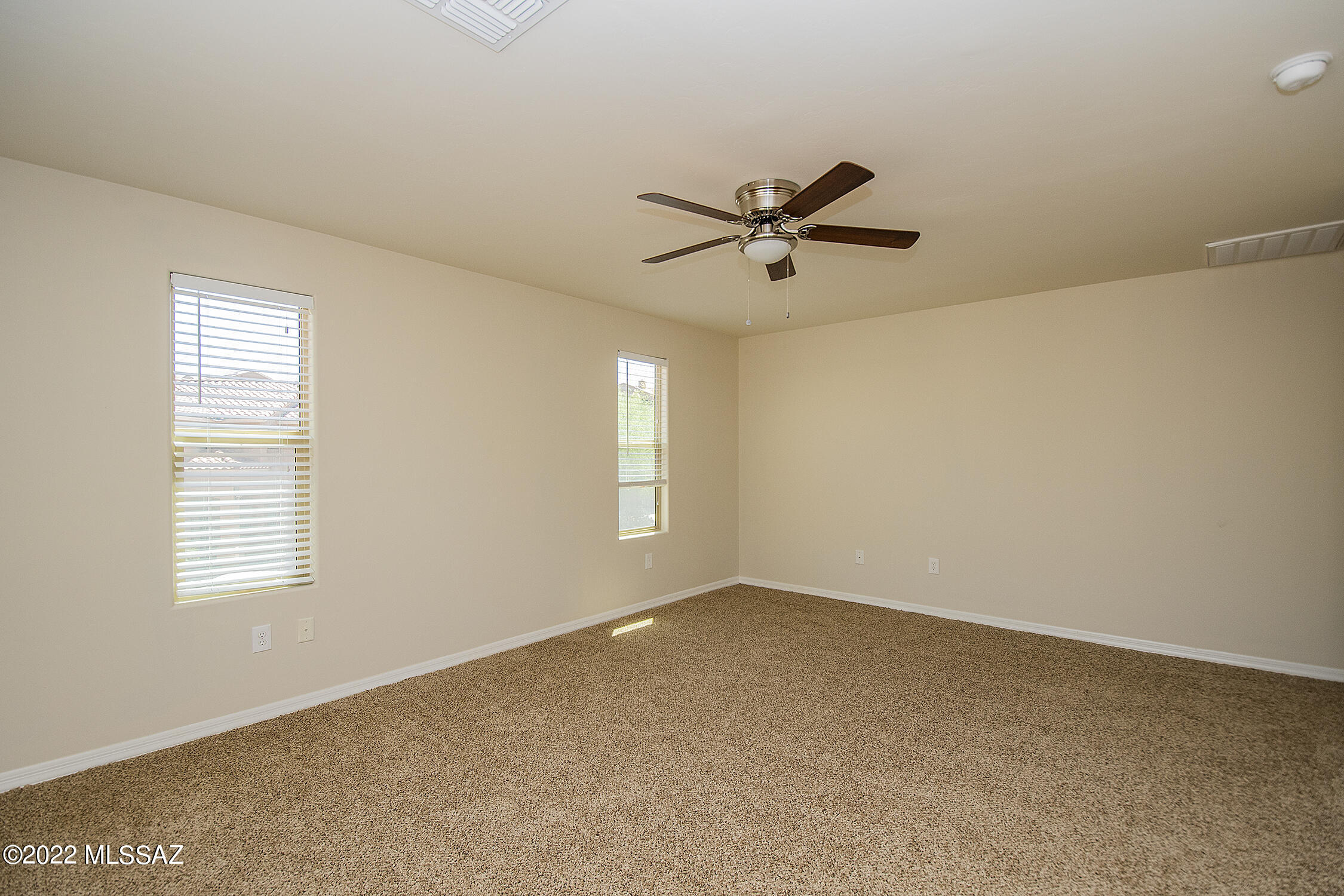 39081 South Running Roses Lane Tucson, AZ 85739 - Photo 28 of 43