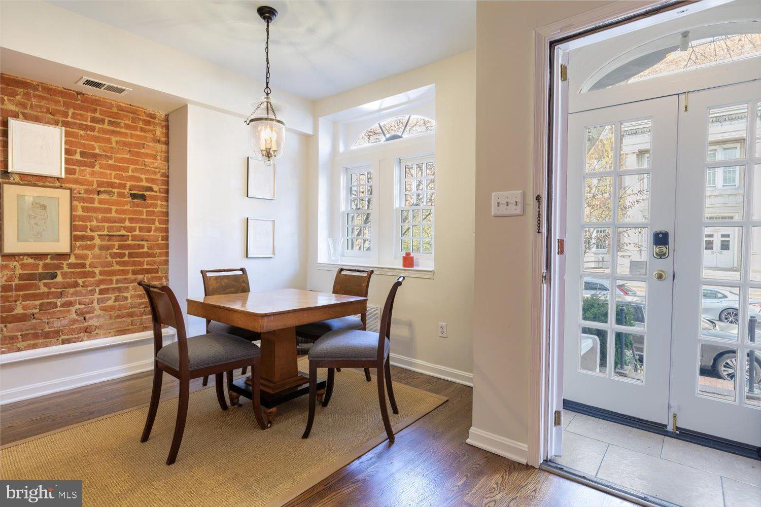 413 E Street Northeast Washington, DC 20002 - Photo 4 of 26