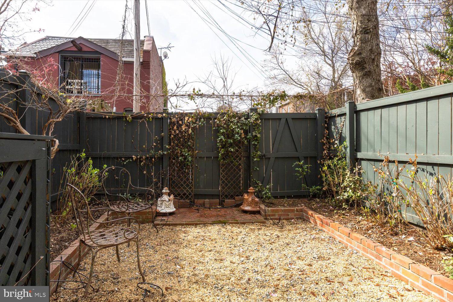 413 E Street Northeast Washington, DC 20002 - Photo 10 of 26