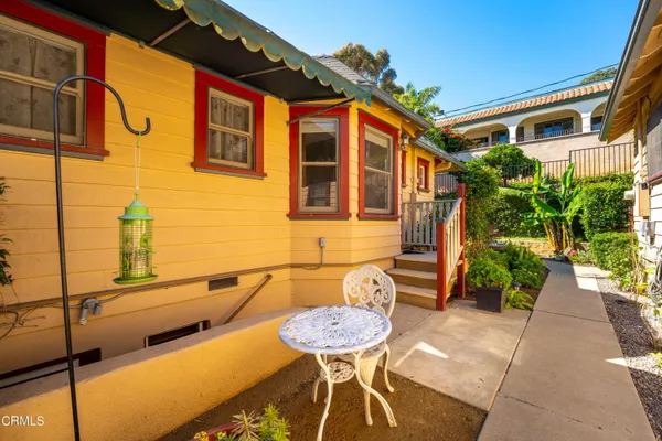 $6,000 | 419 Brakey Road, Ventura, CA 93001