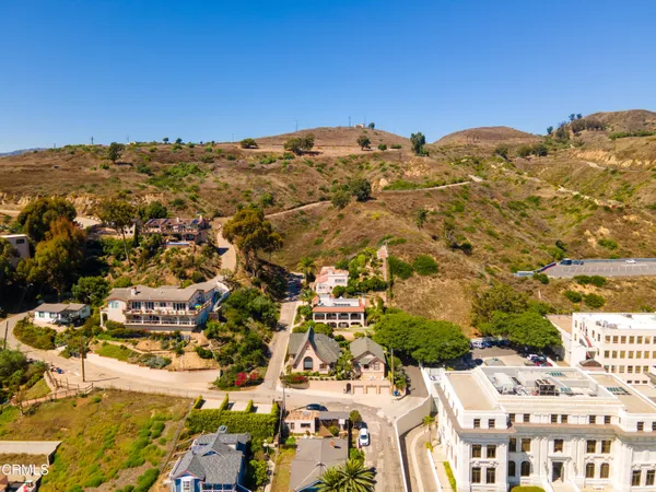 $6,000 | 419 Brakey Road, Ventura, CA 93001