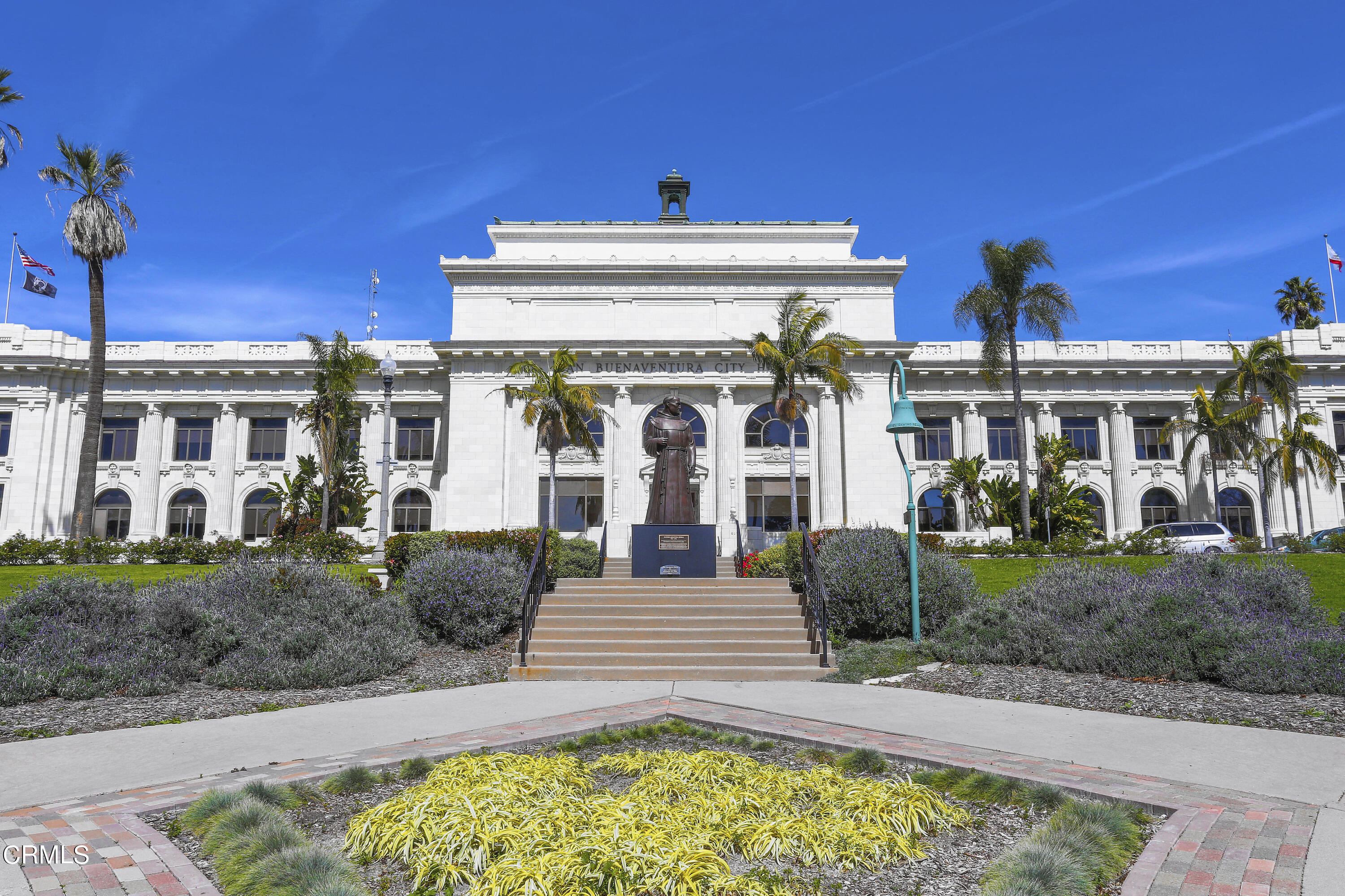 419 Brakey Road Ventura, CA 93001 - Photo 29 of 31 36