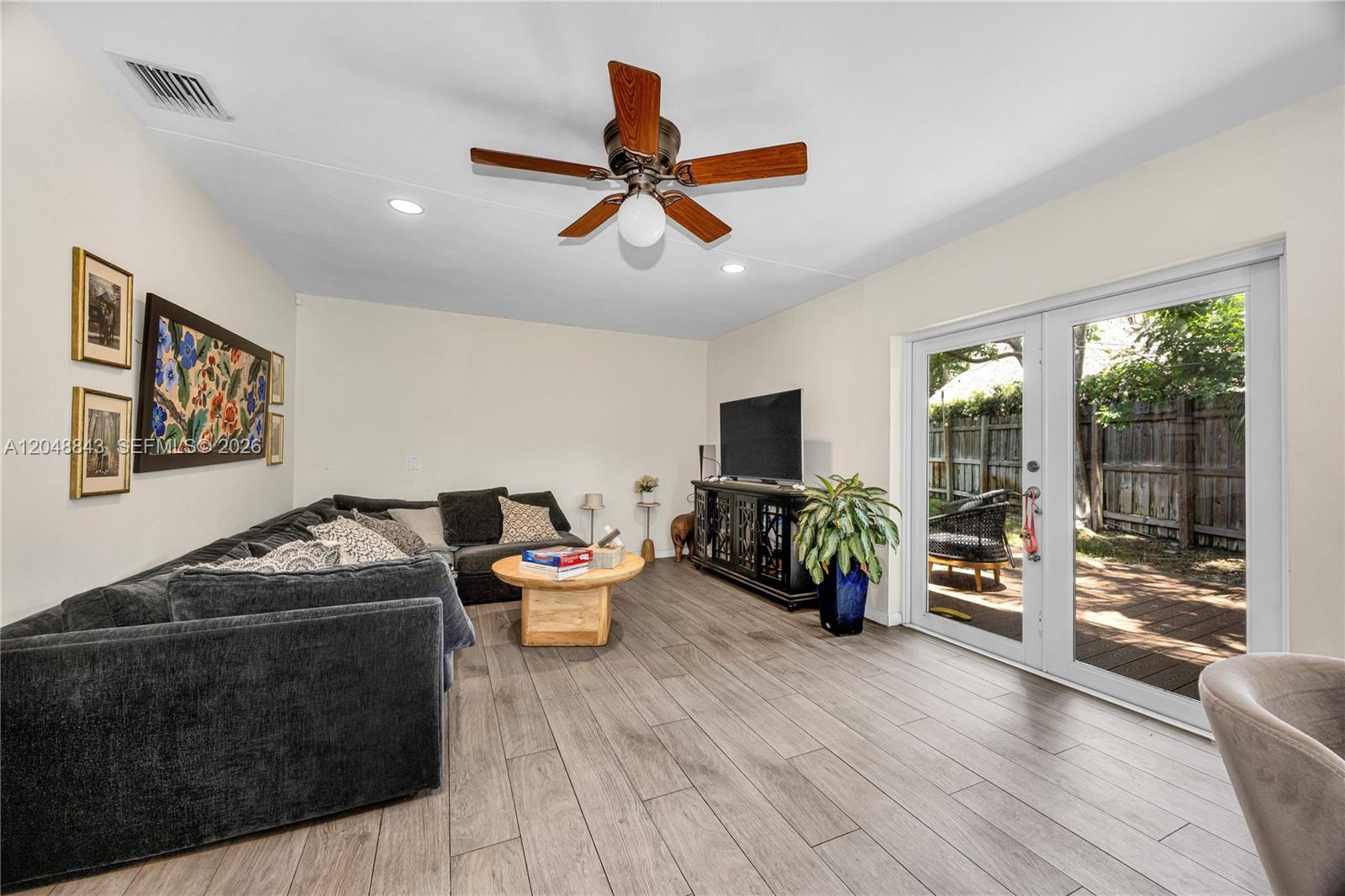 6325 Southwest 84th Street Miami, FL 33143 - Photo 16 of 33