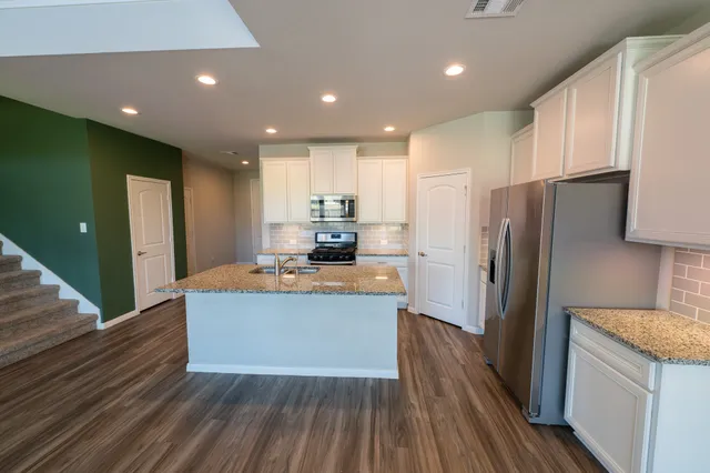 $2,600 | 1258 Sandstone Hls Drive, Montgomery, TX 77316