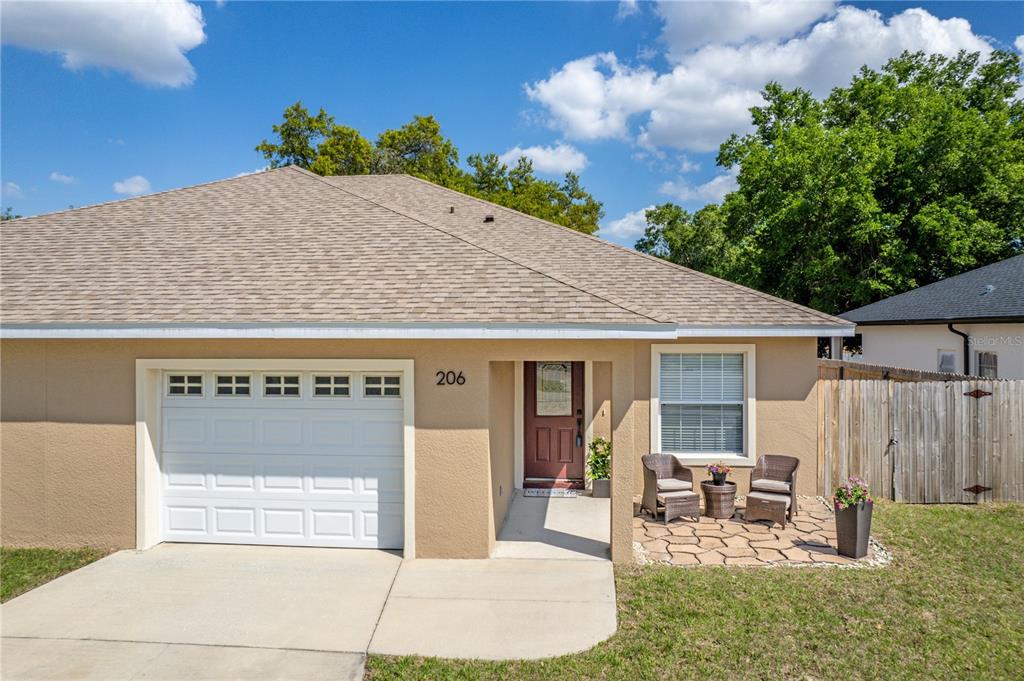 206 Parrotte Court Mount Dora, FL 32757 - Photo 1 of 1 Ext Front