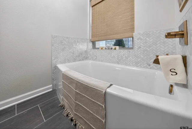 $719,000 | 3918 Fry Avenue, Tyler, TX 75701