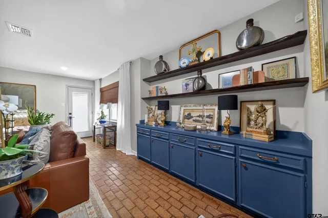 $719,000 | 3918 Fry Avenue, Tyler, TX 75701