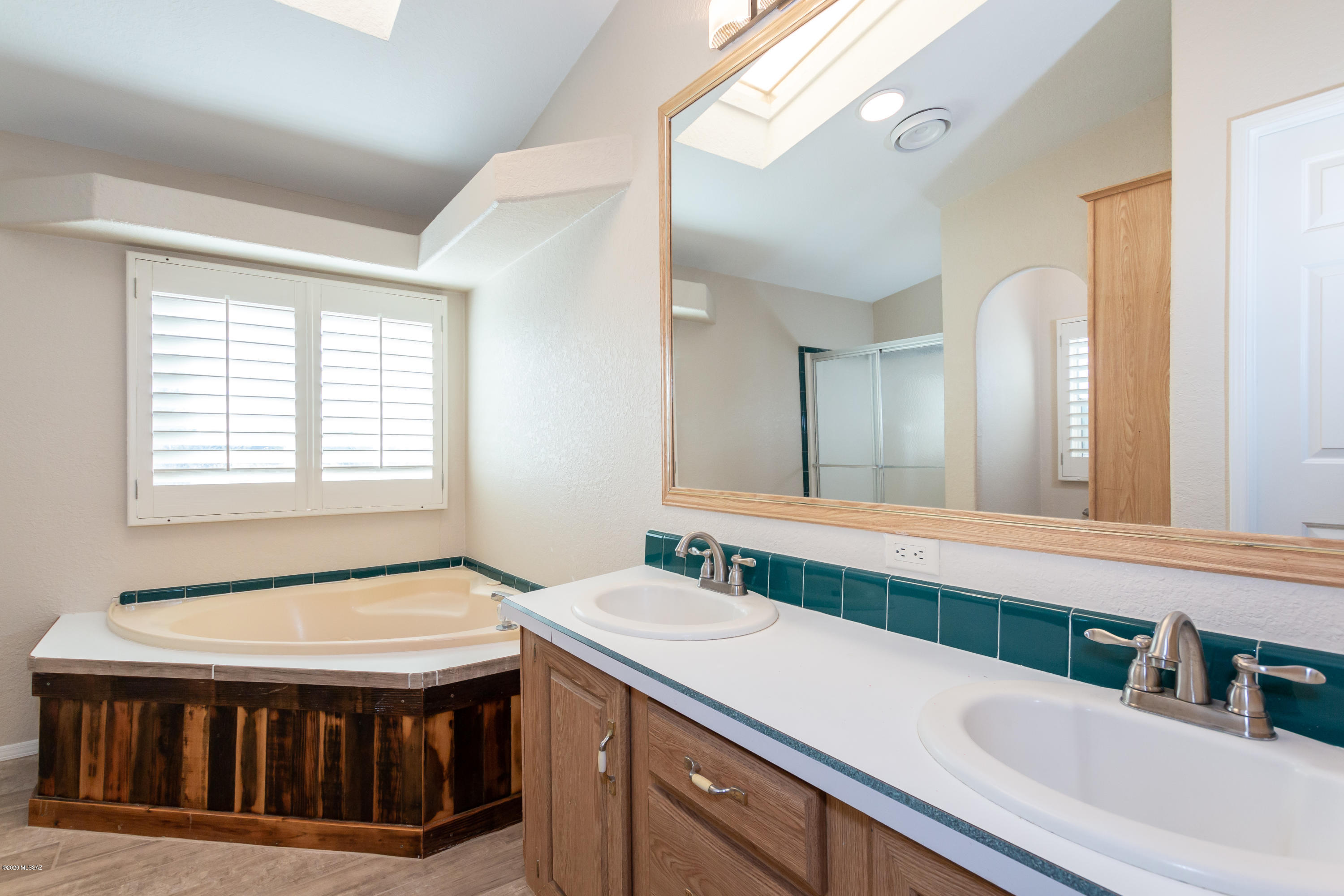 11930 West Ina Road Tucson, AZ 85743 - Photo 14 of 31 Gallery Image 14