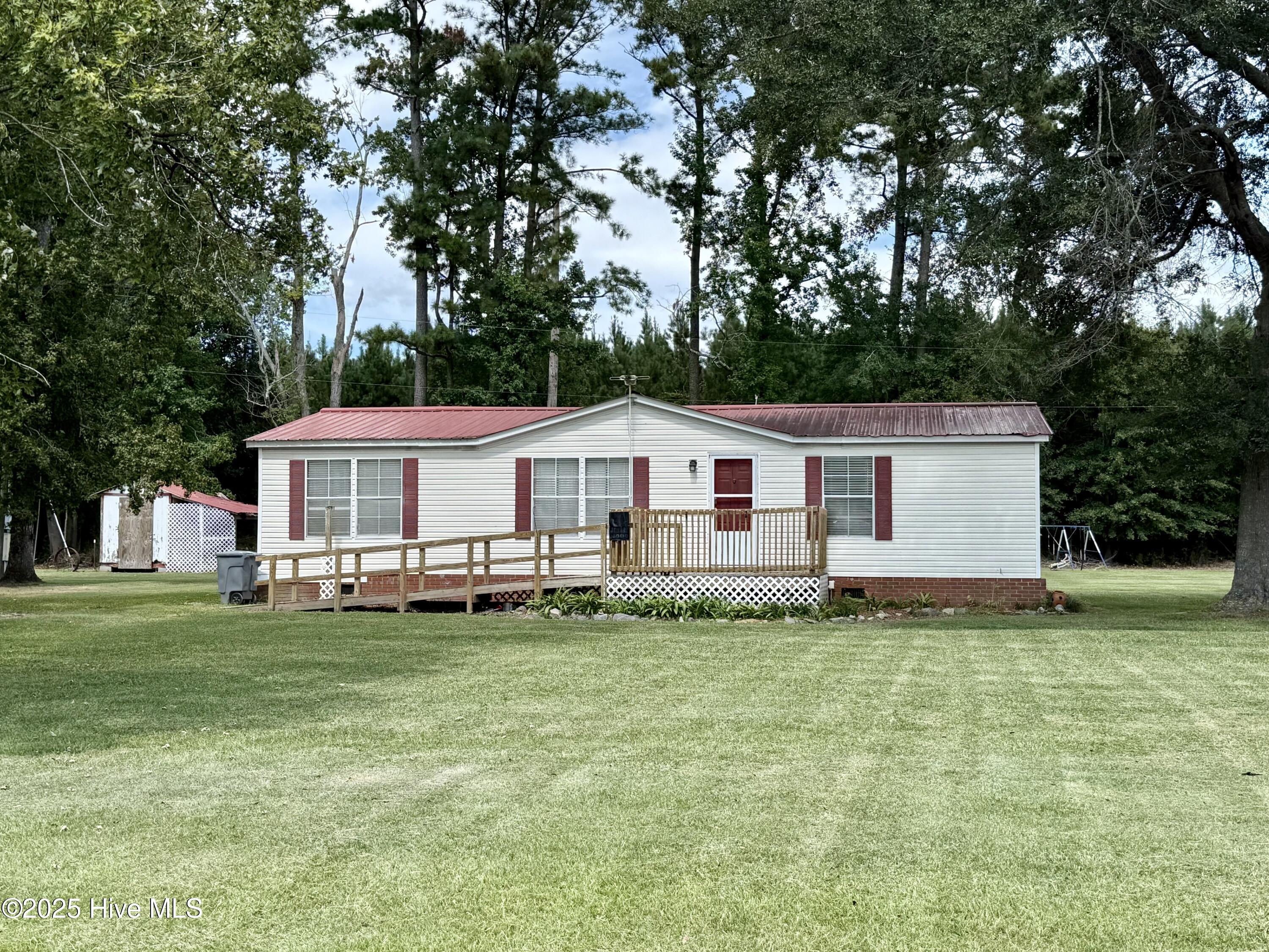 2061 Dymond City Road Williamston, NC 27892 - Photo 3 of 51 Front of Property