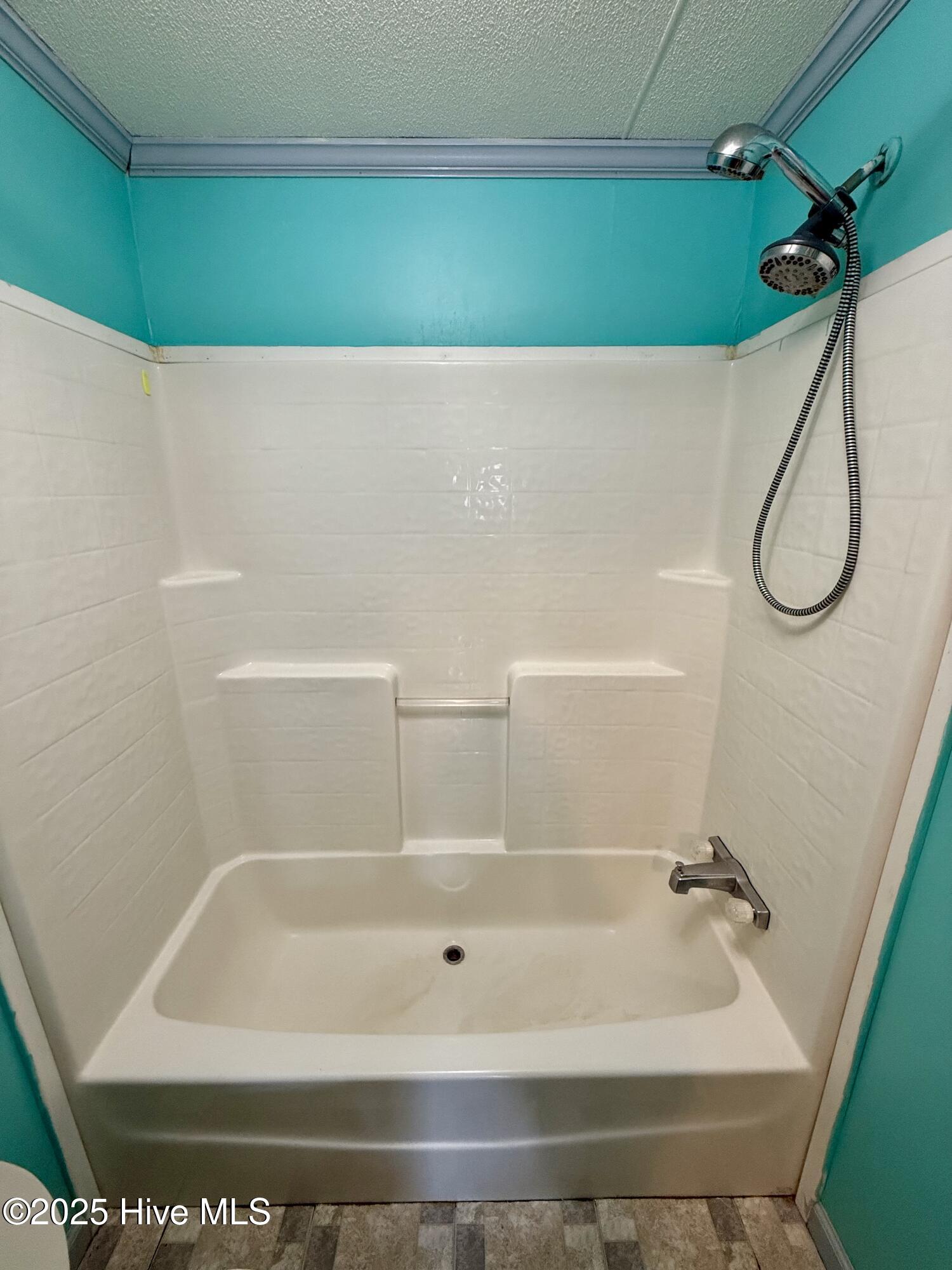 2061 Dymond City Road Williamston, NC 27892 - Photo 45 of 51 Guest Bathroom