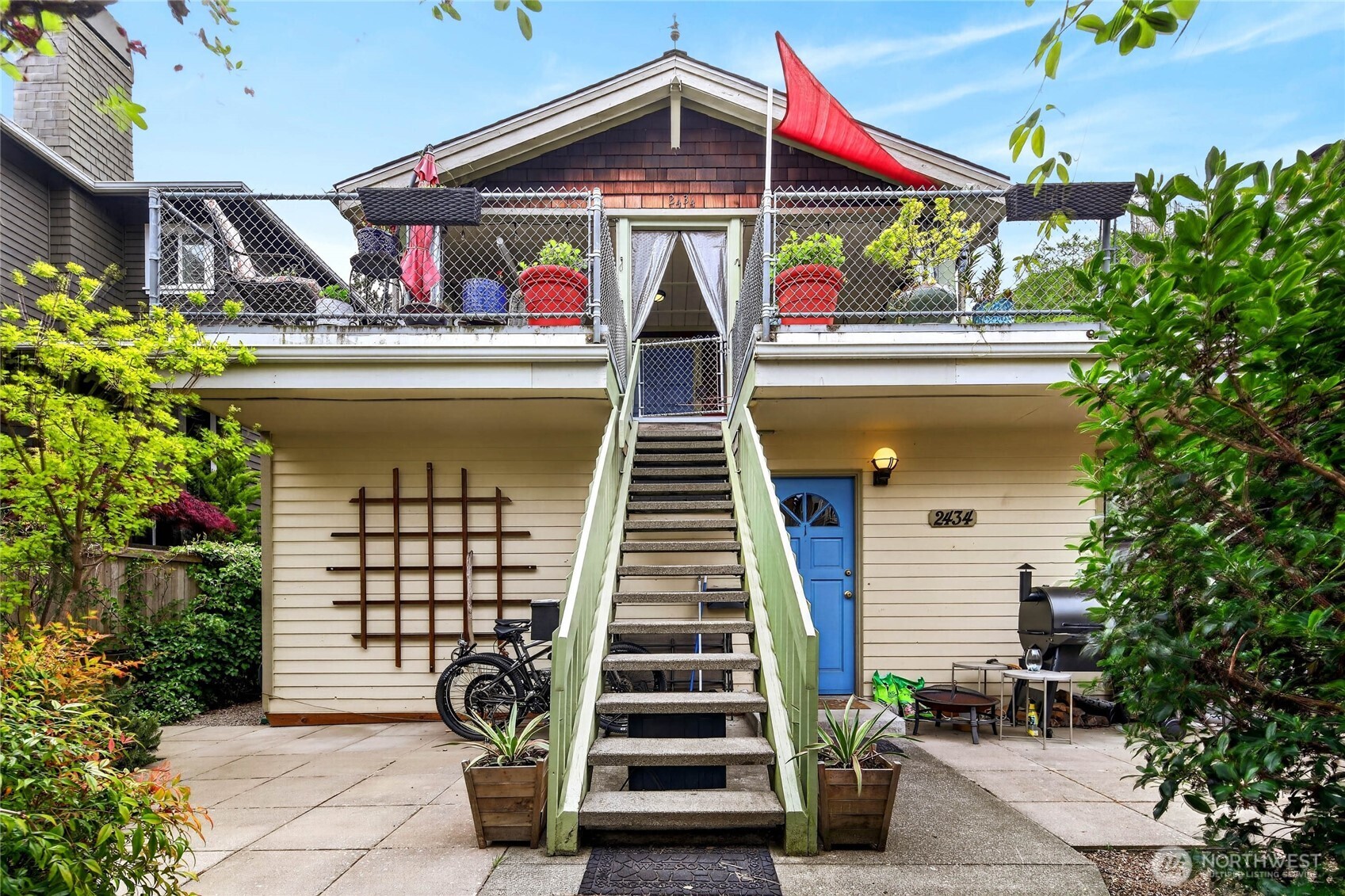 2434 55th Avenue Southwest Seattle, WA 98116 - Photo 2 of 40 a front view of a house