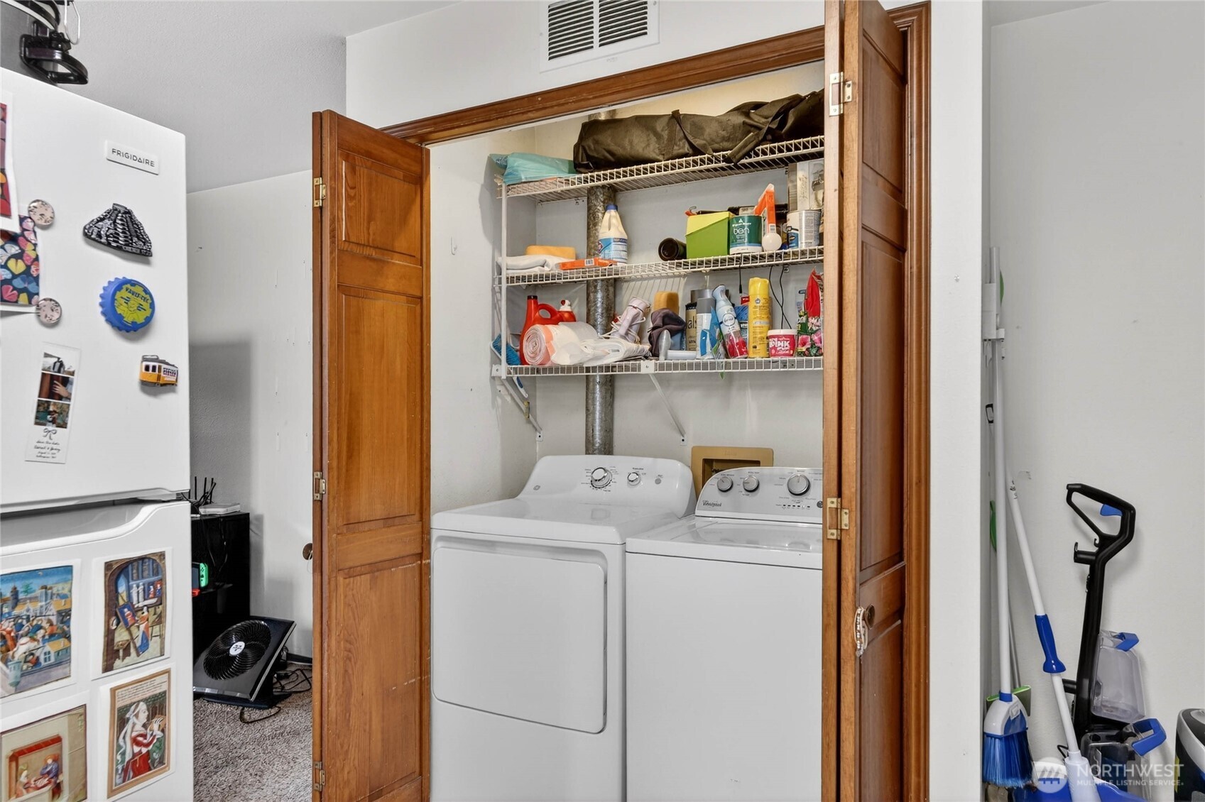 2434 55th Avenue Southwest Seattle, WA 98116 - Photo 9 of 40 a utility room with washer and dryer