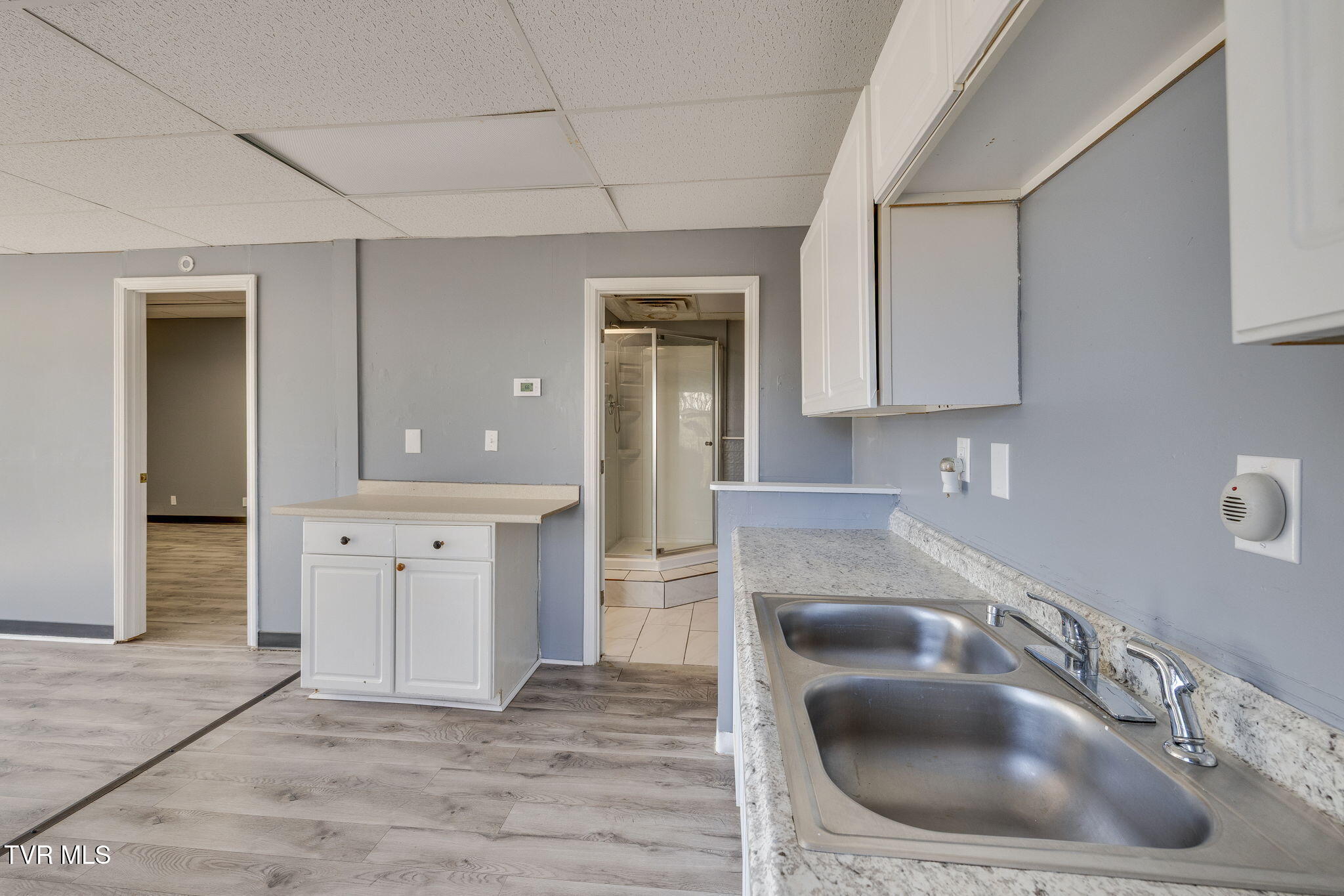 2728 East Center Street, Unit E Kingsport, TN 37664 - Photo 11 of 25 013