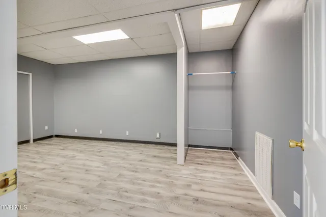 $1,000 | 2728 East Center Street, Unit E, Kingsport, TN 37664