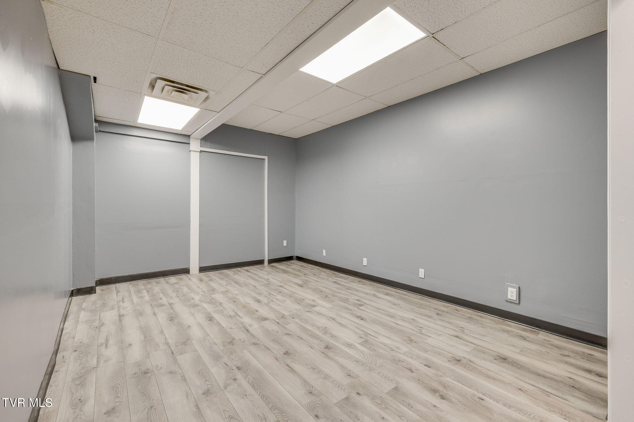 2728 East Center Street, Unit E Kingsport, TN 37664 - Photo 13 of 25 015