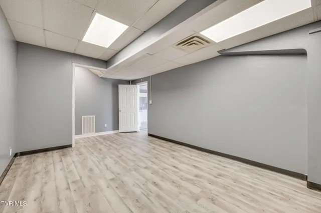 $1,000 | 2728 East Center Street, Unit E, Kingsport, TN 37664