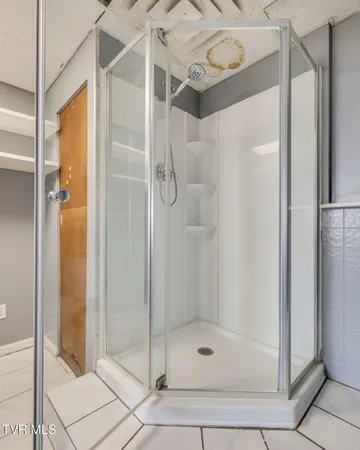 $1,000 | 2728 East Center Street, Unit E, Kingsport, TN 37664