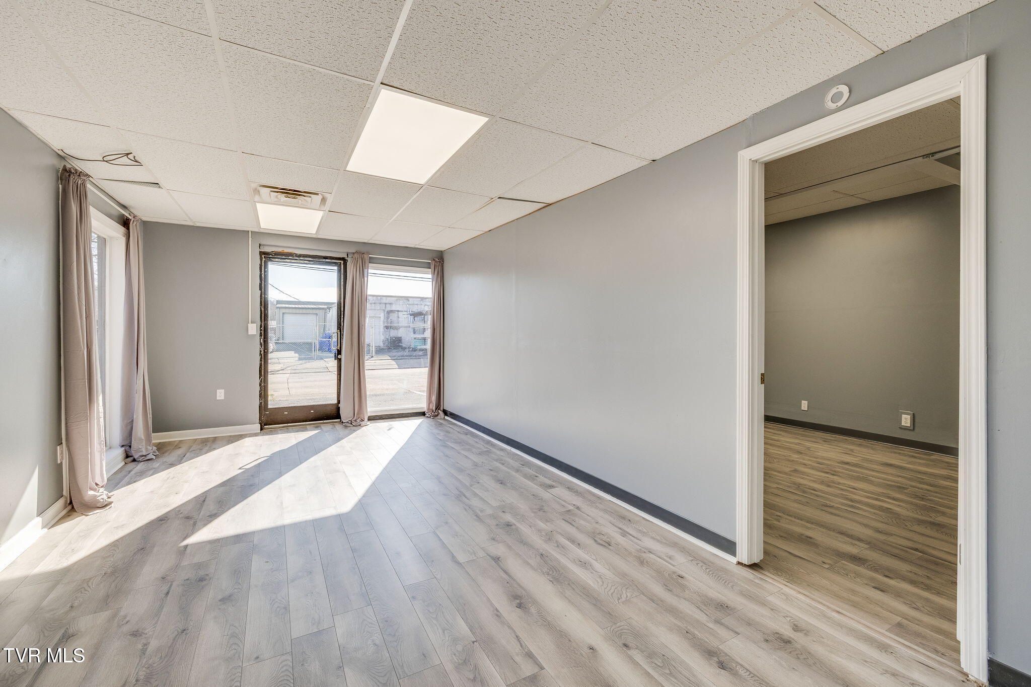 2728 East Center Street, Unit E Kingsport, TN 37664 - Photo 6 of 25 008