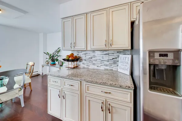 $253,990 | 40 North Tower Road, Unit 16N, Oak Brook, IL 60523