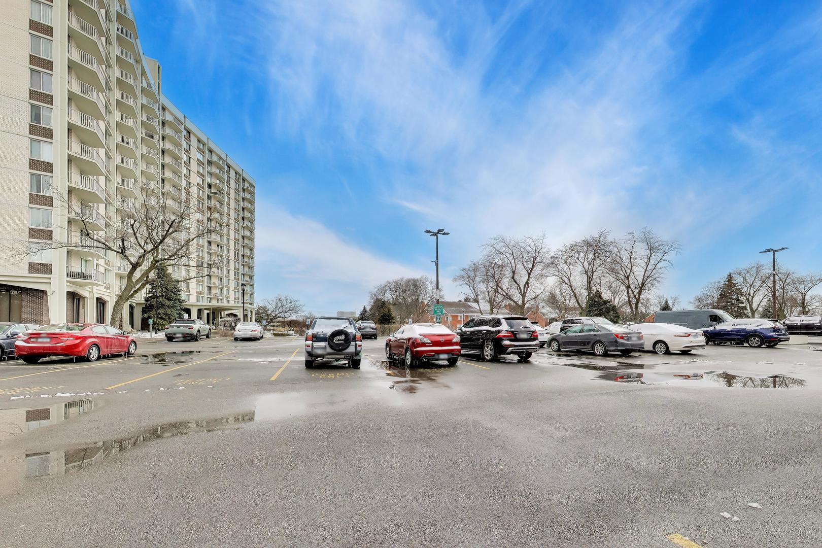 40 North Tower Road, Unit 16N Oak Brook, IL 60523 - Photo 31 of 31