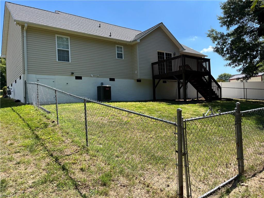 4740 Beckel Road Winston-Salem, NC 27127 - Photo 30 of 33 Fenced Backyard