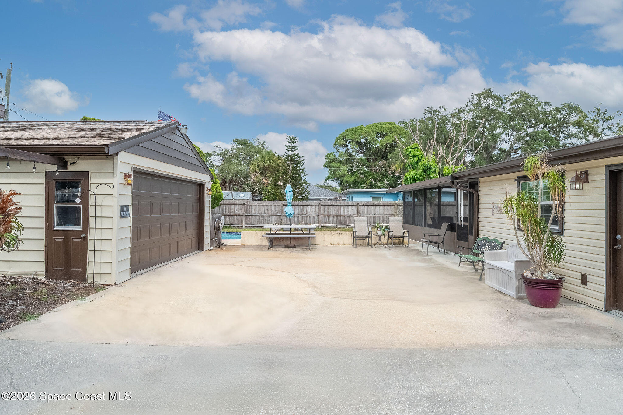 986 Sarno Road Melbourne, FL 32935 - Photo 37 of 50 Garage