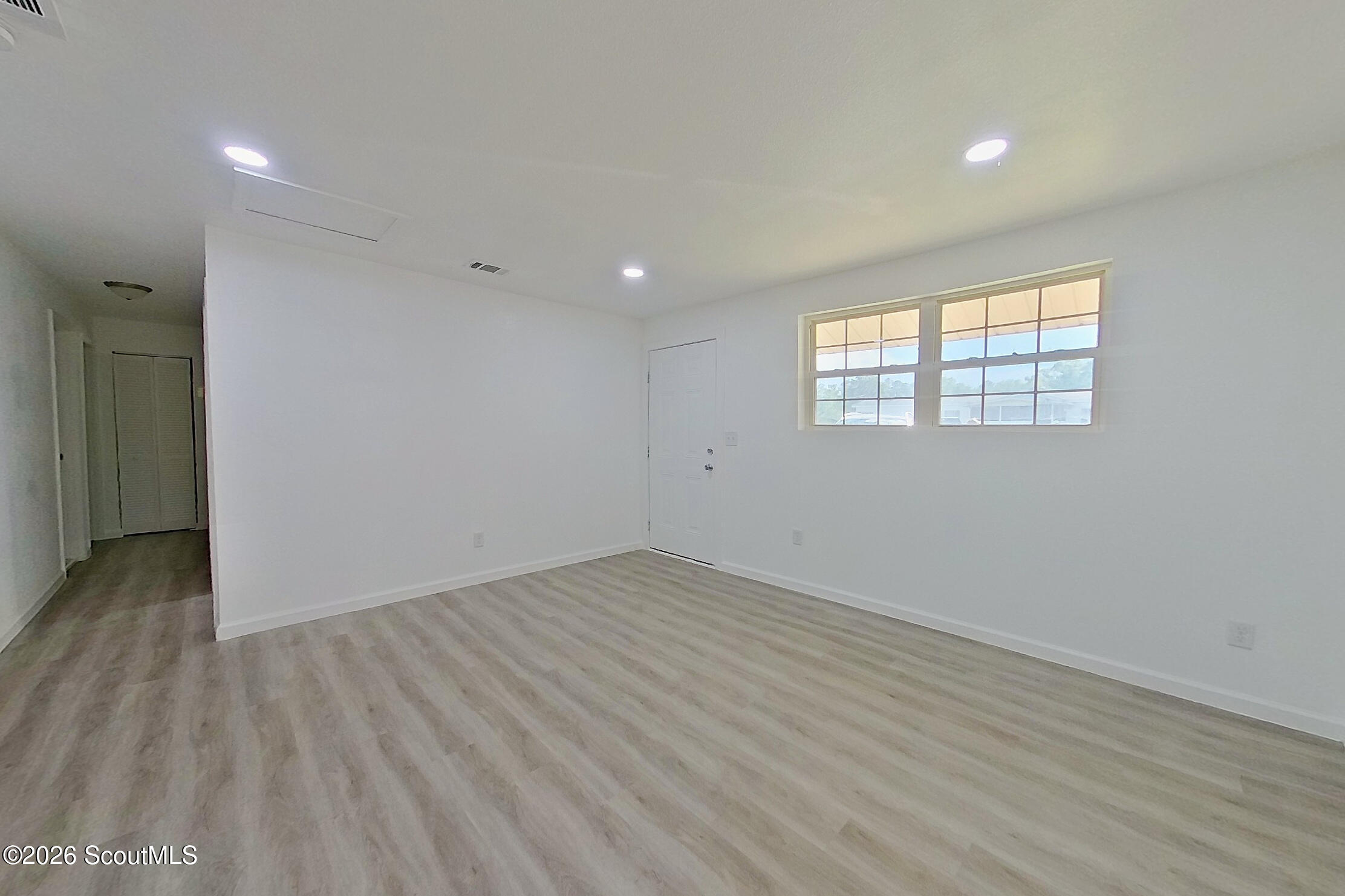 1601 Gibbs Street Waycross, GA 31503 - Photo 7 of 26 006-img_002