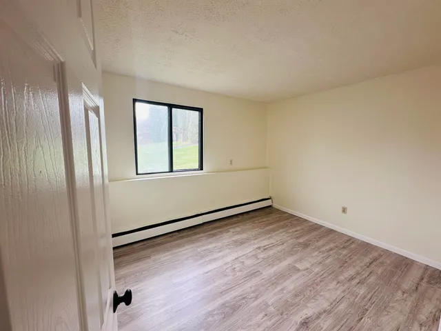 $1,900 | 35 Log Street, Unit 1H, Manchester, NH 03102