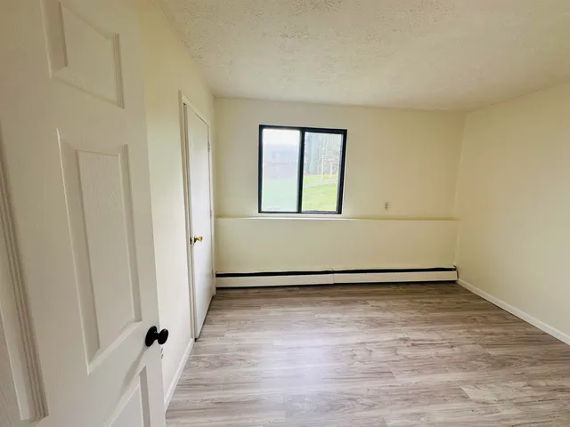 $1,900 | 35 Log Street, Unit 1H, Manchester, NH 03102