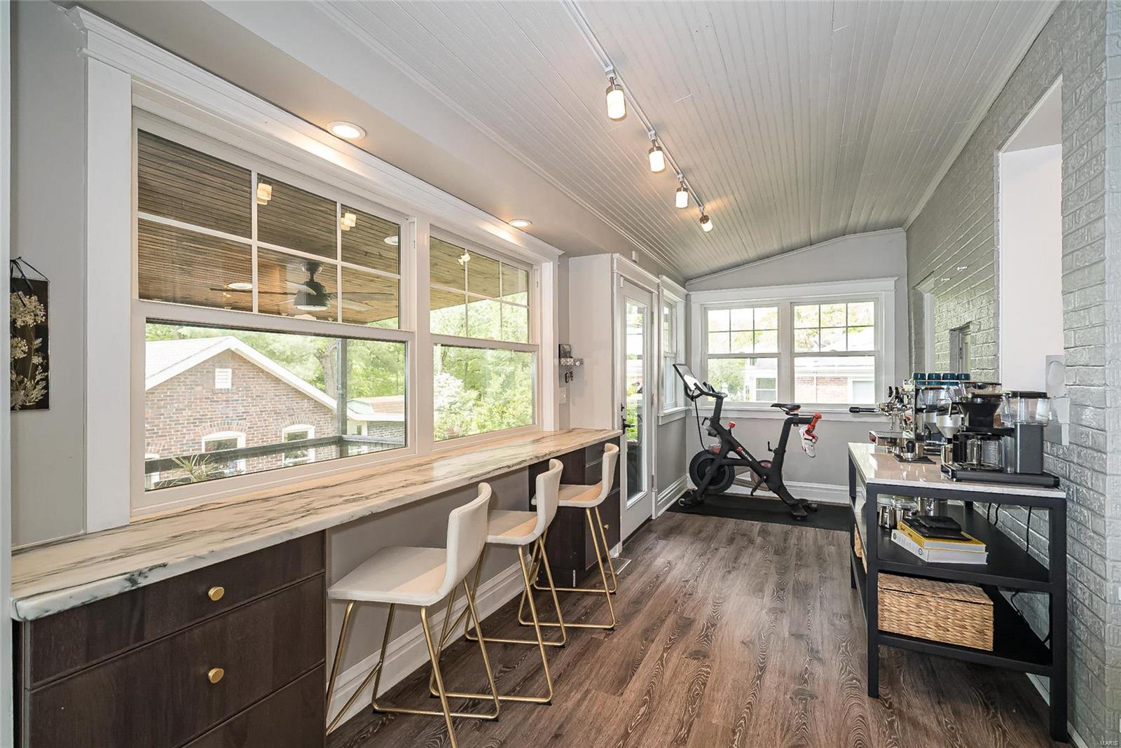 474 East Jackson Road Webster Groves, MO 63119 - Photo 21 of 69 Gallery Image 21