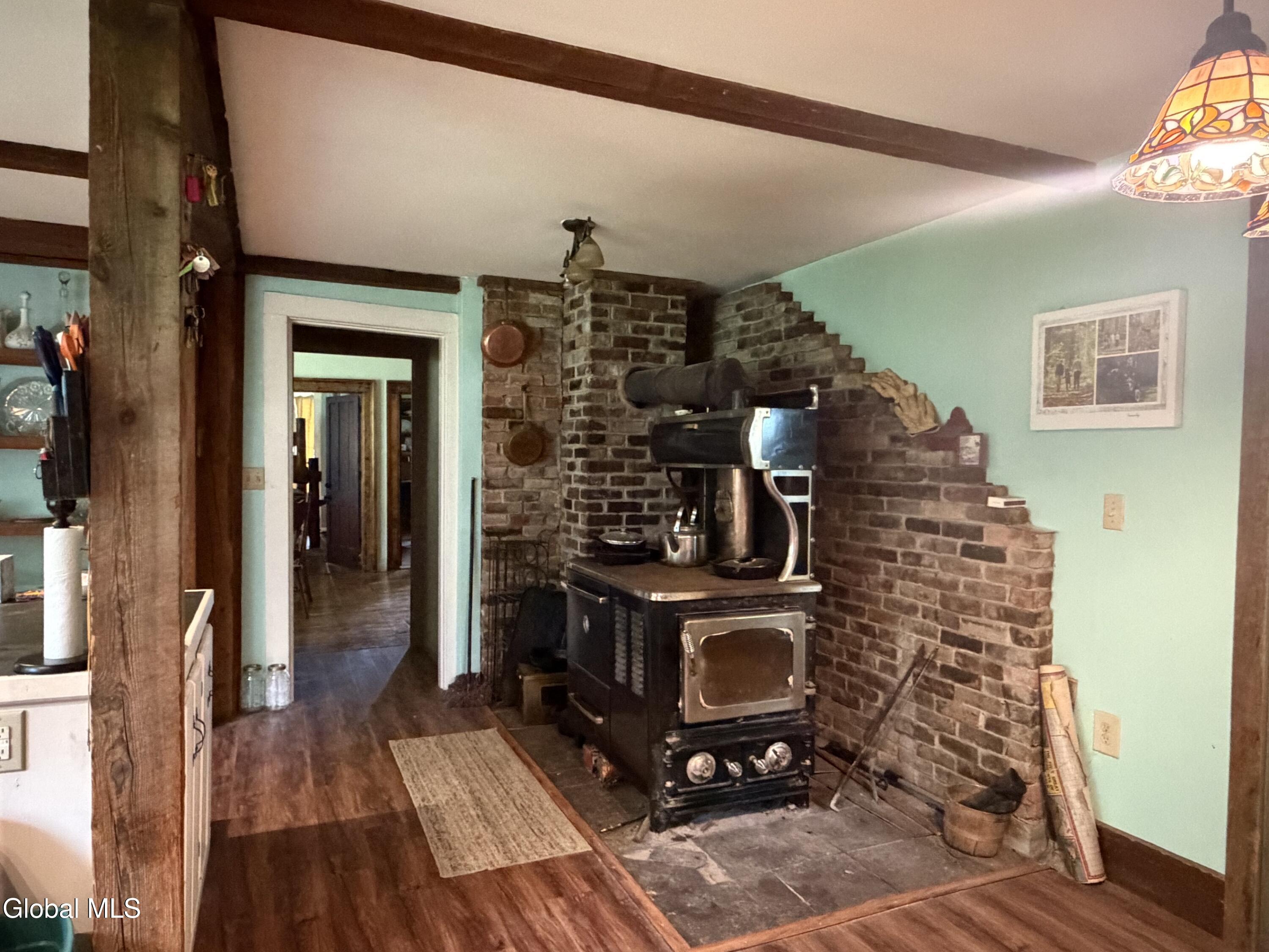 2056 Creek Road Crown Point, NY 12928 - Photo 6 of 49 a57e04dd-c7ac-4e23-adbf-ffa67cdd6581
