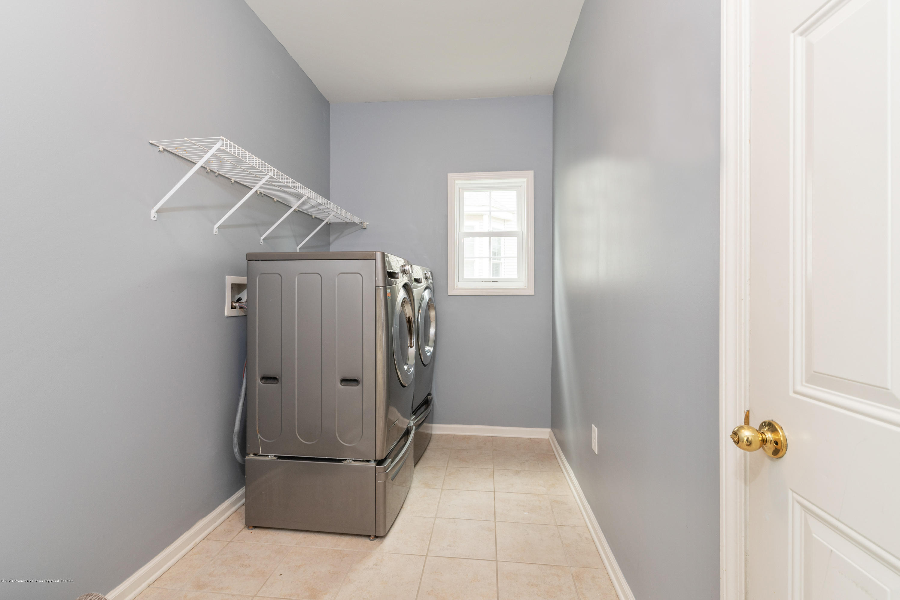 10 Bristol Road Manalapan, NJ 07726 - Photo 16 of 49 laundry mud rm