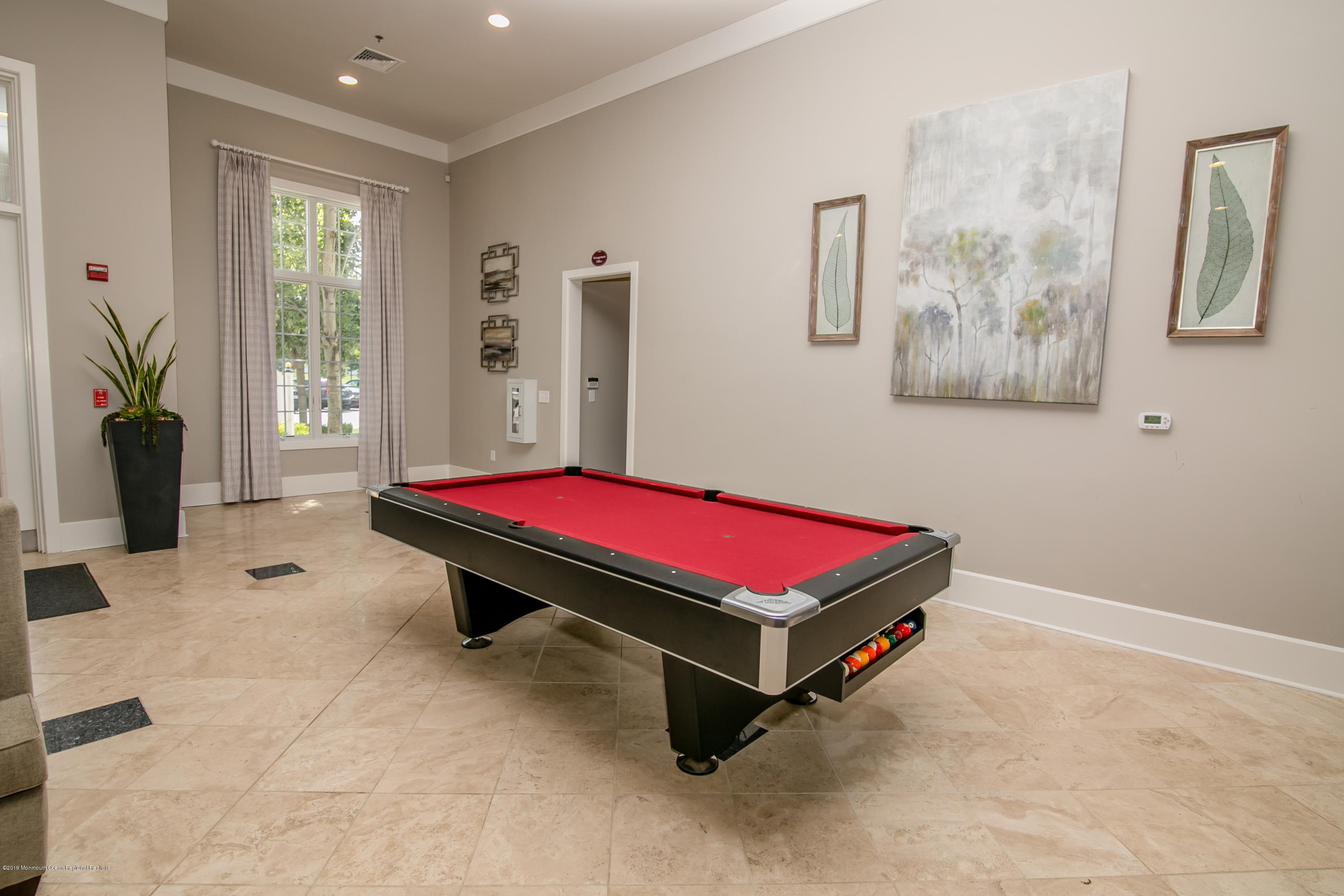 10 Bristol Road Manalapan, NJ 07726 - Photo 44 of 49 billiards