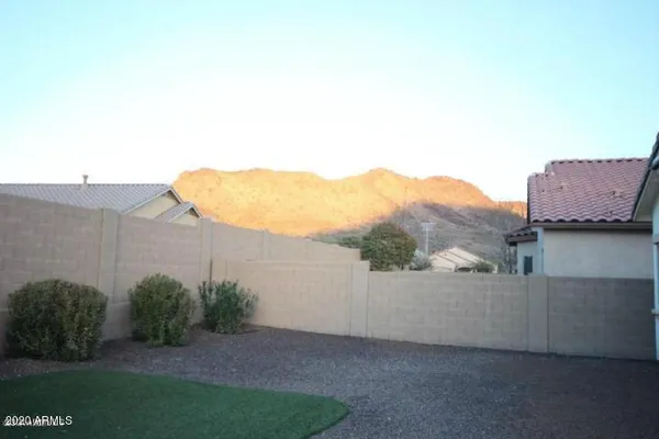 $2,495 | 5118 West Molly Lane, Phoenix, AZ 85083