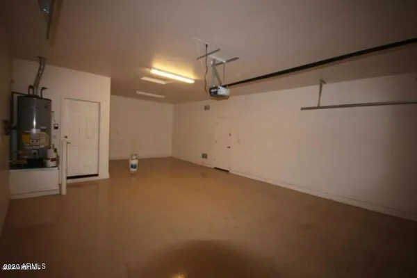 $2,495 | 5118 West Molly Lane, Phoenix, AZ 85083