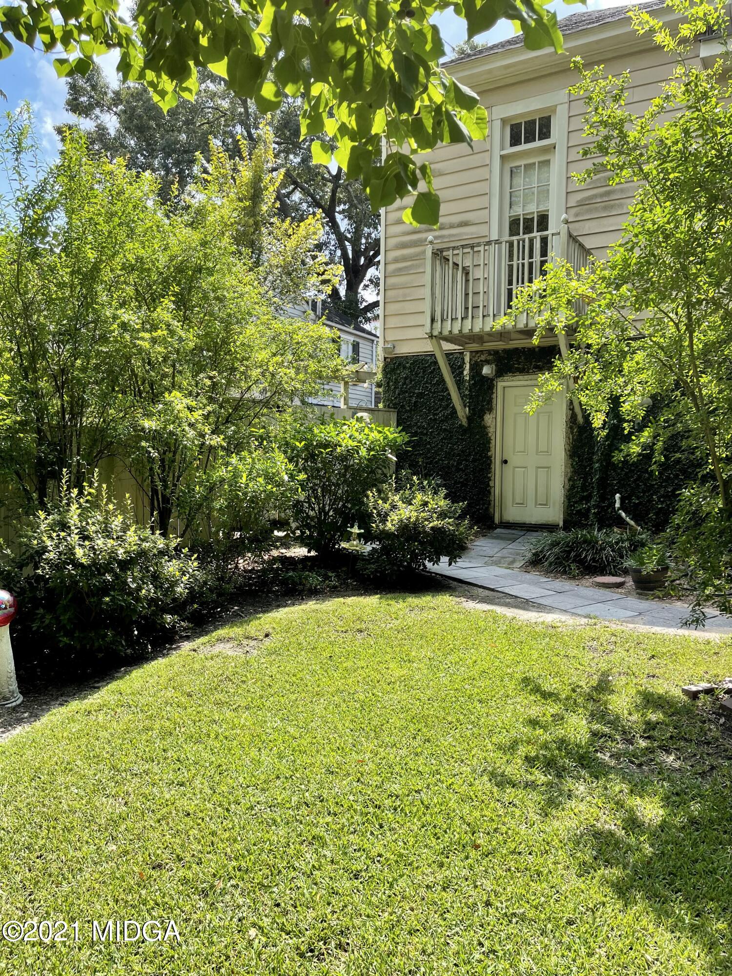 1069 Bond Street Macon, GA 31201 - Photo 22 of 34 IMG_1971