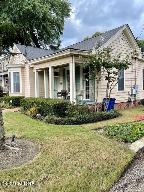 1069 Bond Street Macon, GA 31201 - Photo 4 of 34 IMG_1946