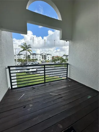 $2,600 | 9701 Fontainebleau Boulevard, Unit C203, Miami, FL 33172