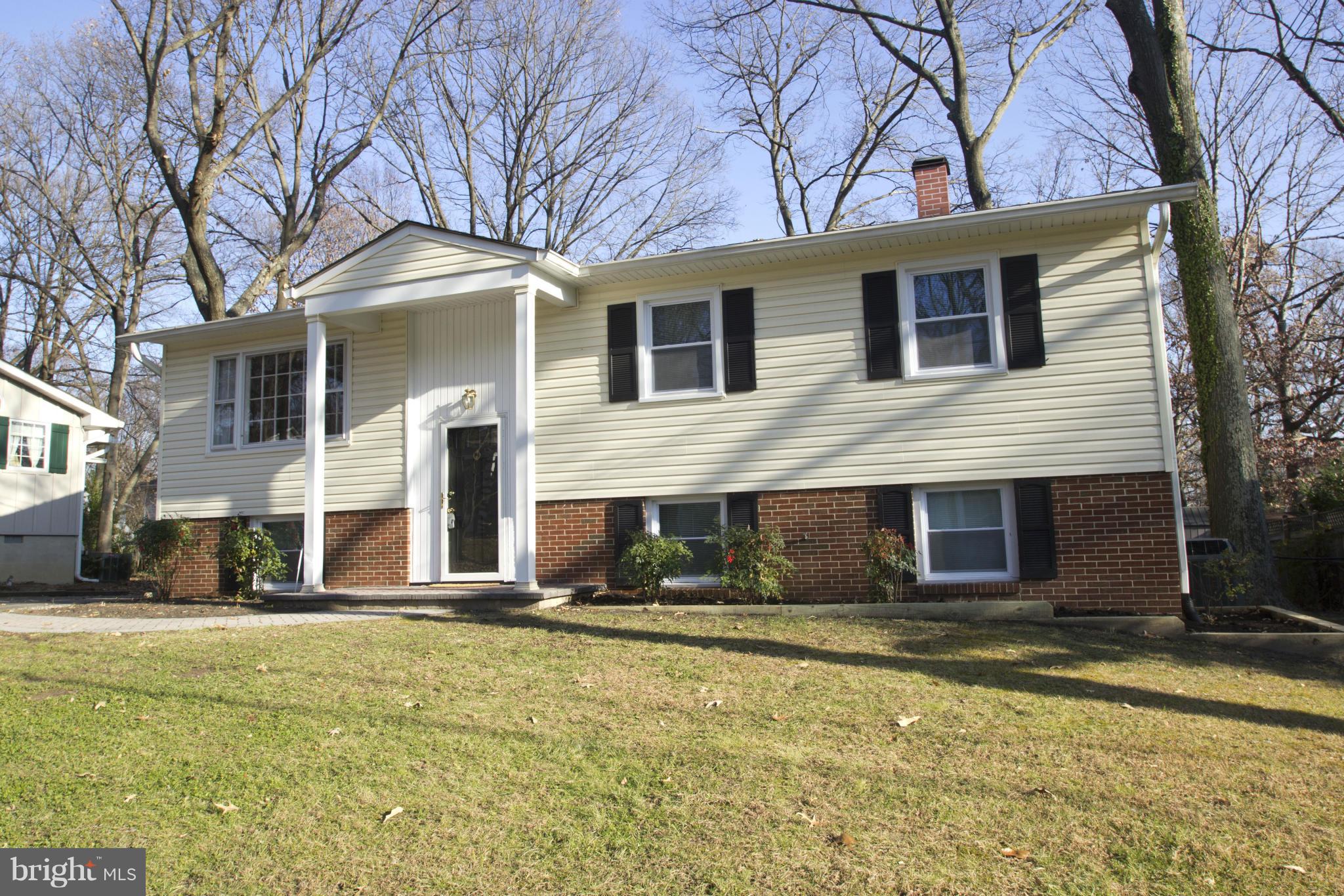 543 Manor Road Severna Park, MD 21146 - Photo 1 of 30 Exterior (Front)