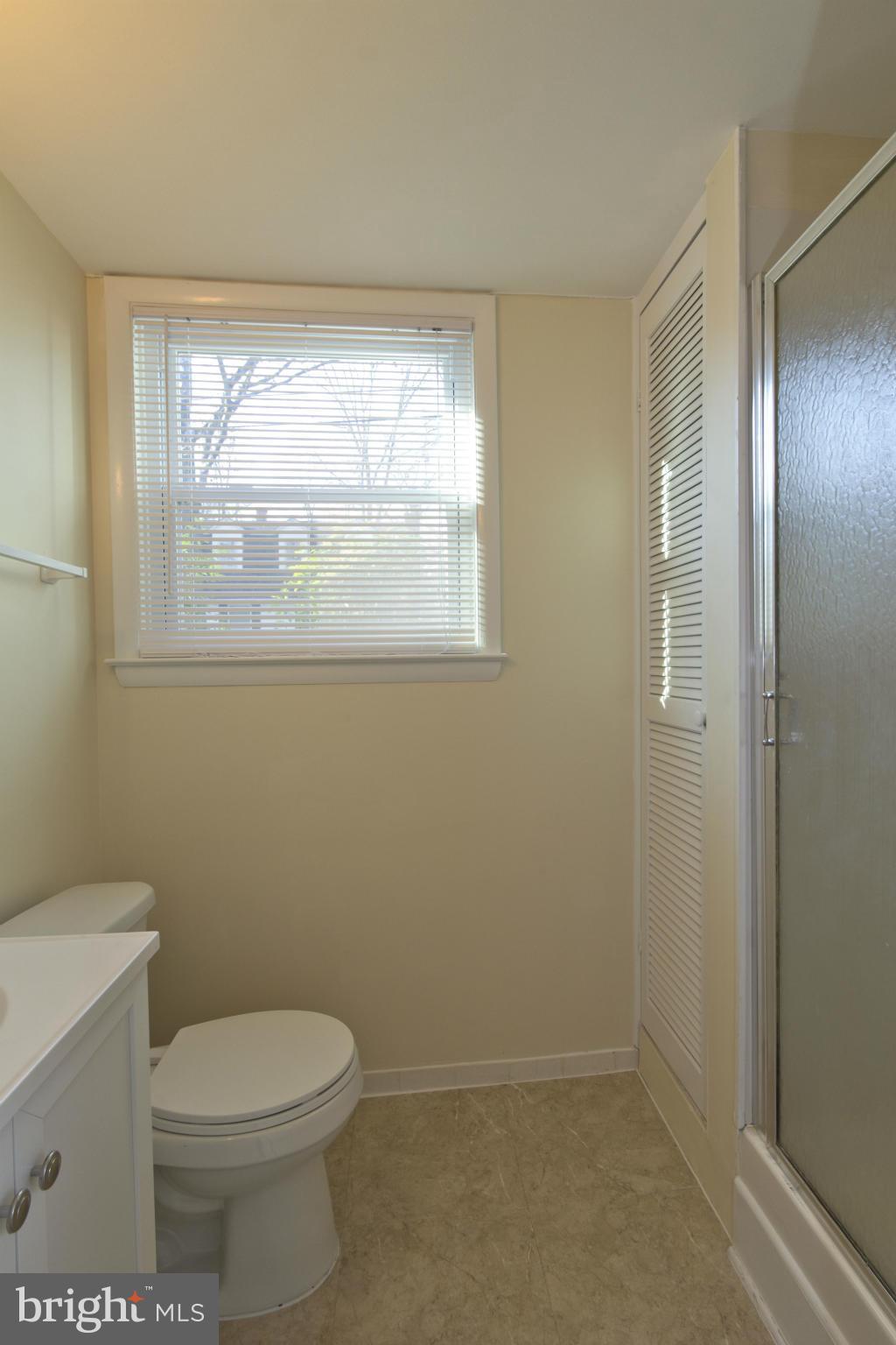 543 Manor Road Severna Park, MD 21146 - Photo 20 of 30 Bath