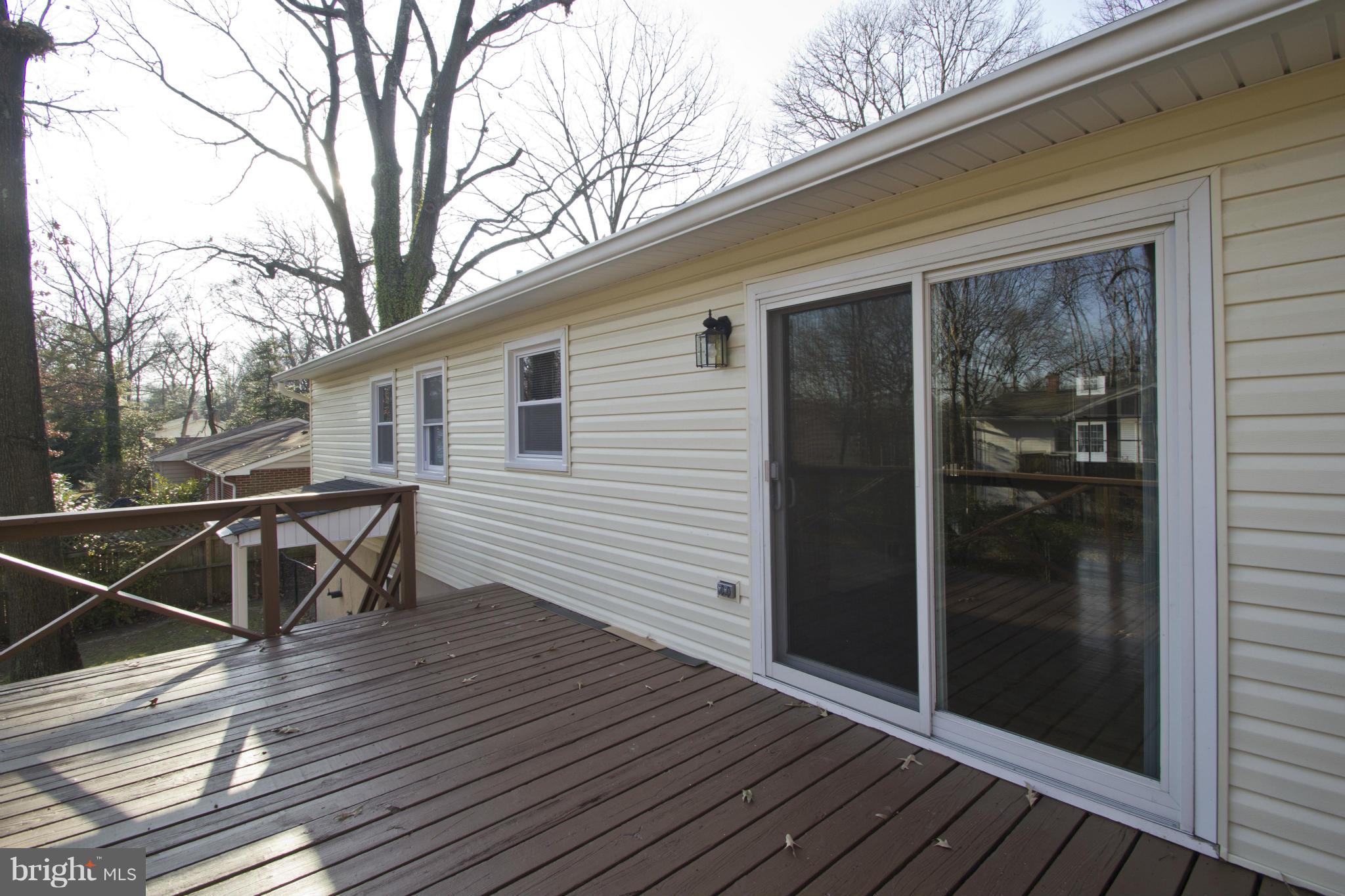 543 Manor Road Severna Park, MD 21146 - Photo 9 of 30 Exterior (Rear)