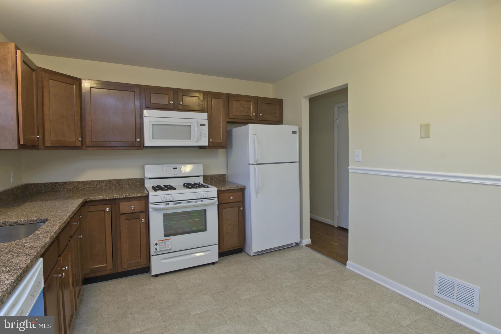 543 Manor Road Severna Park, MD 21146 - Photo 10 of 30 Kitchen