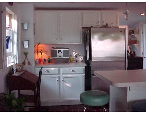 27 Landing Road Duxbury, MA 02332 - Photo 5 of 10 Gallery Image 5