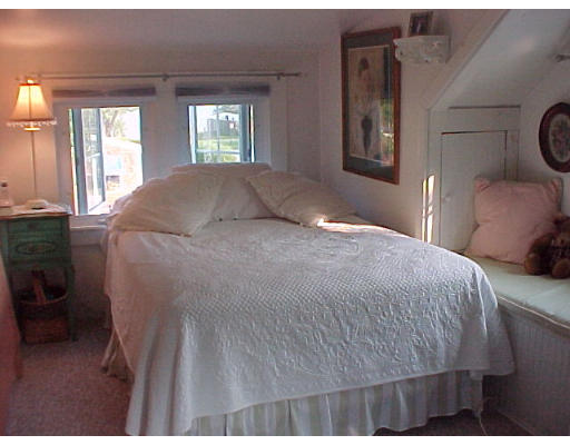 27 Landing Road Duxbury, MA 02332 - Photo 9 of 10 Gallery Image 9