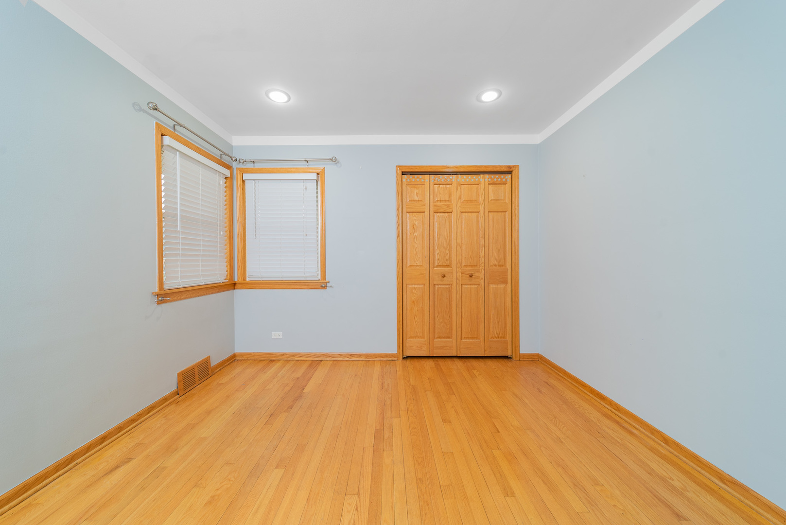 Undisclosed Address Chicago, IL 60634 - Photo 13 of 23 an empty room with a window