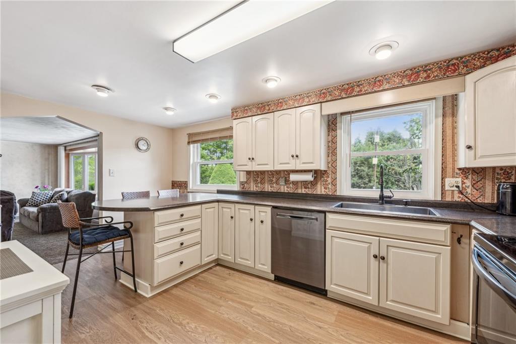 455 Alice Road Acme, PA 15610 - Photo 11 of 37 Gallery Image 11