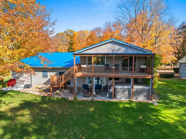 $649,900 | 250 Alpine Drive, Shawano, WI 54166